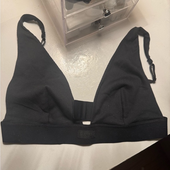 SKIMS Black Bralette - Picture 2 of 11